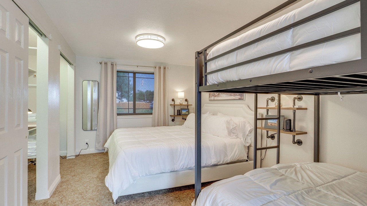 Photo of Bedroom in Vernal