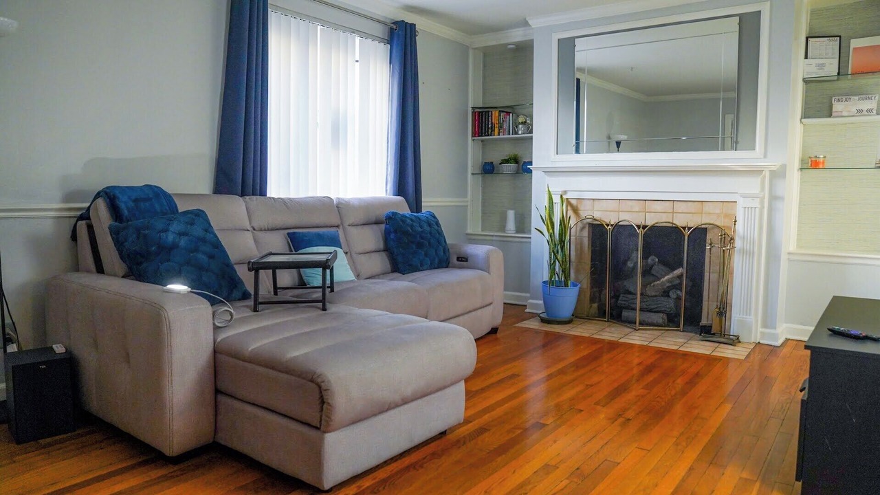 Photo of Livingroom in Franklin Park