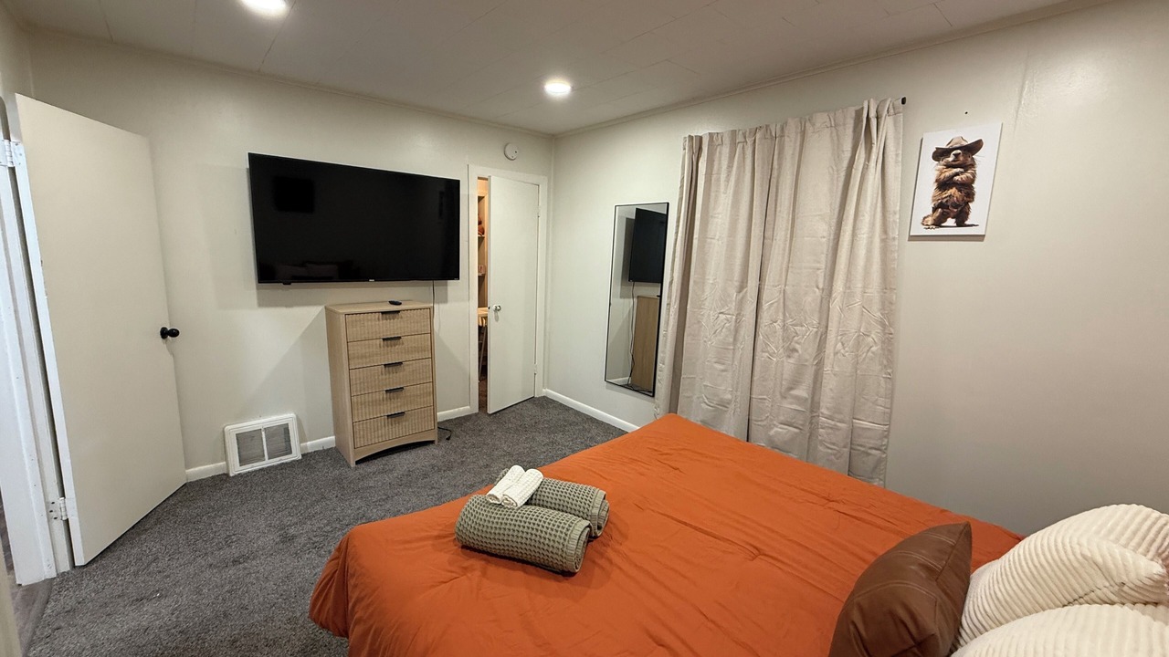 Photo of Bedroom in Saint Marys  Allen County