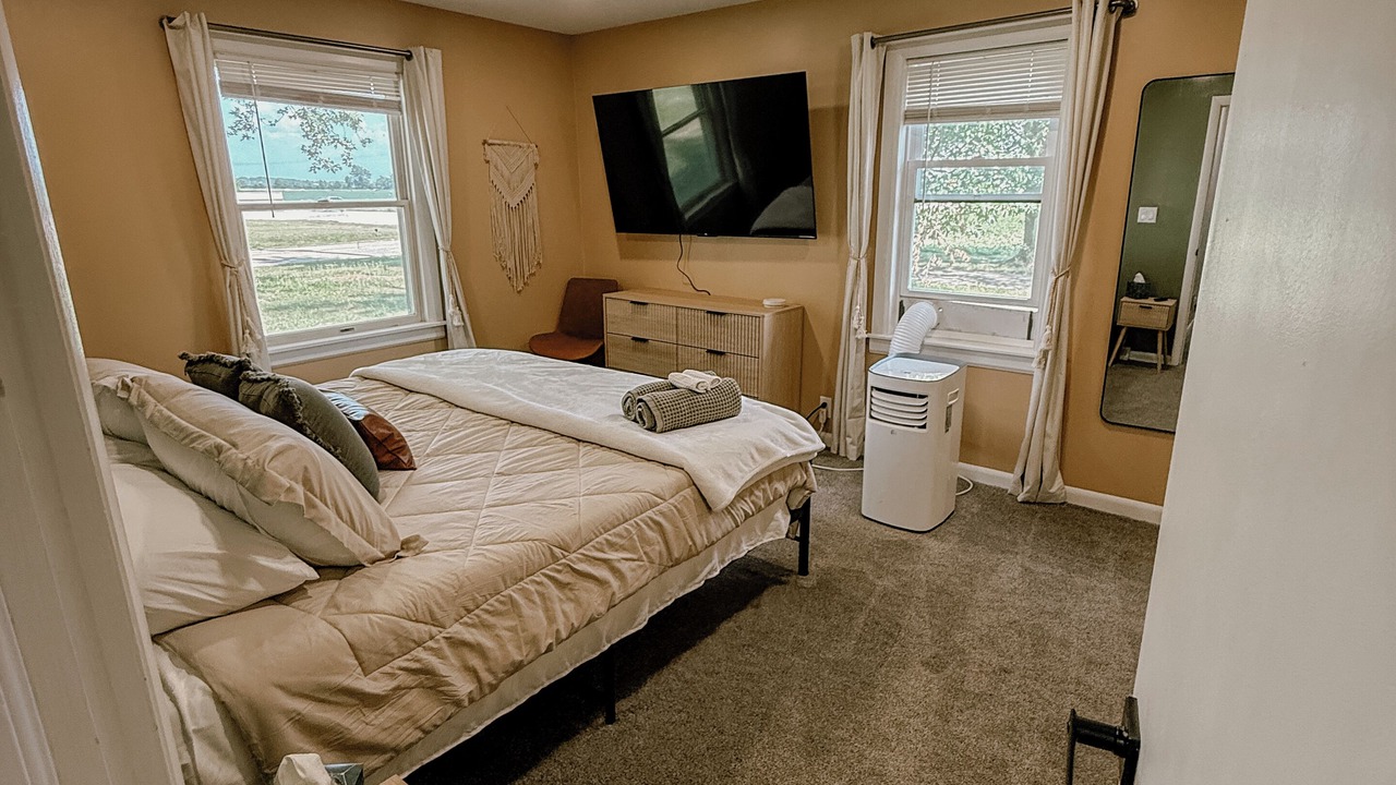 Photo of Bedroom in Saint Marys  Allen County