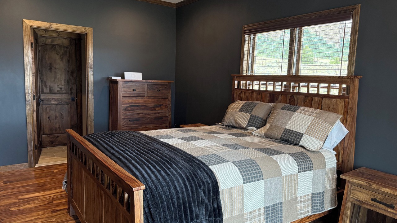 Photo of Bedroom in Wapiti