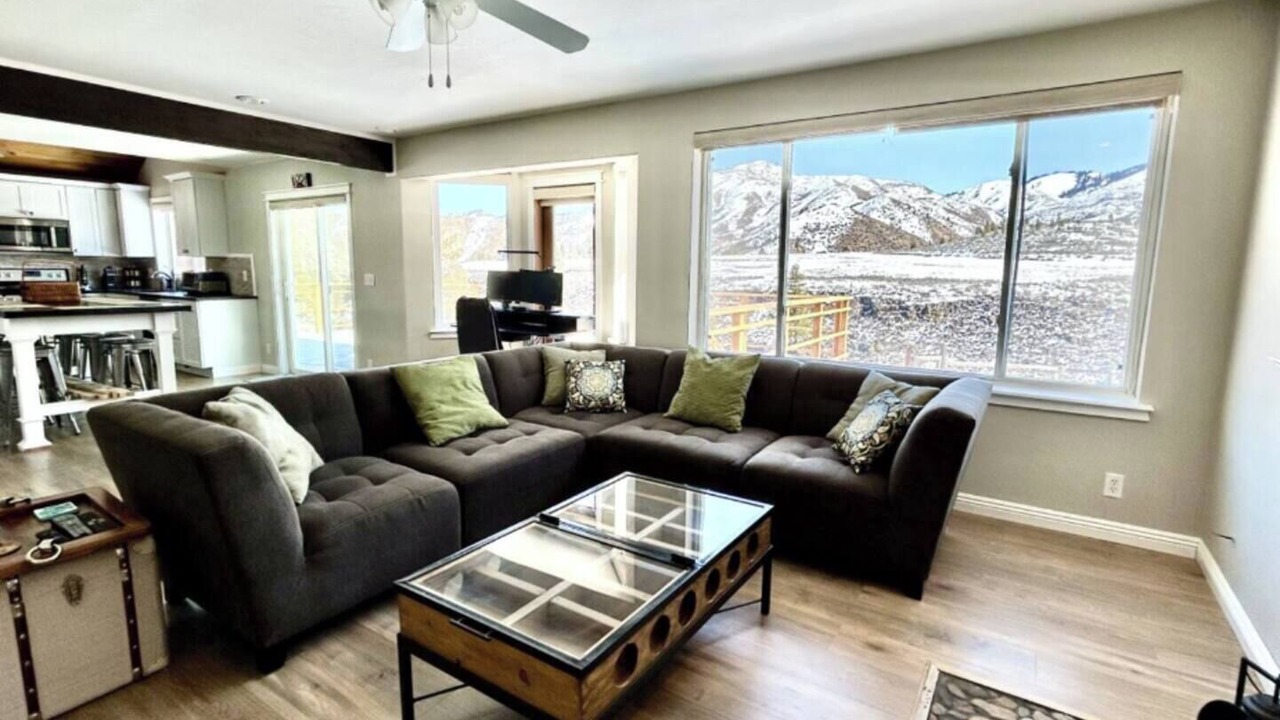 Photo of Livingroom in Boise