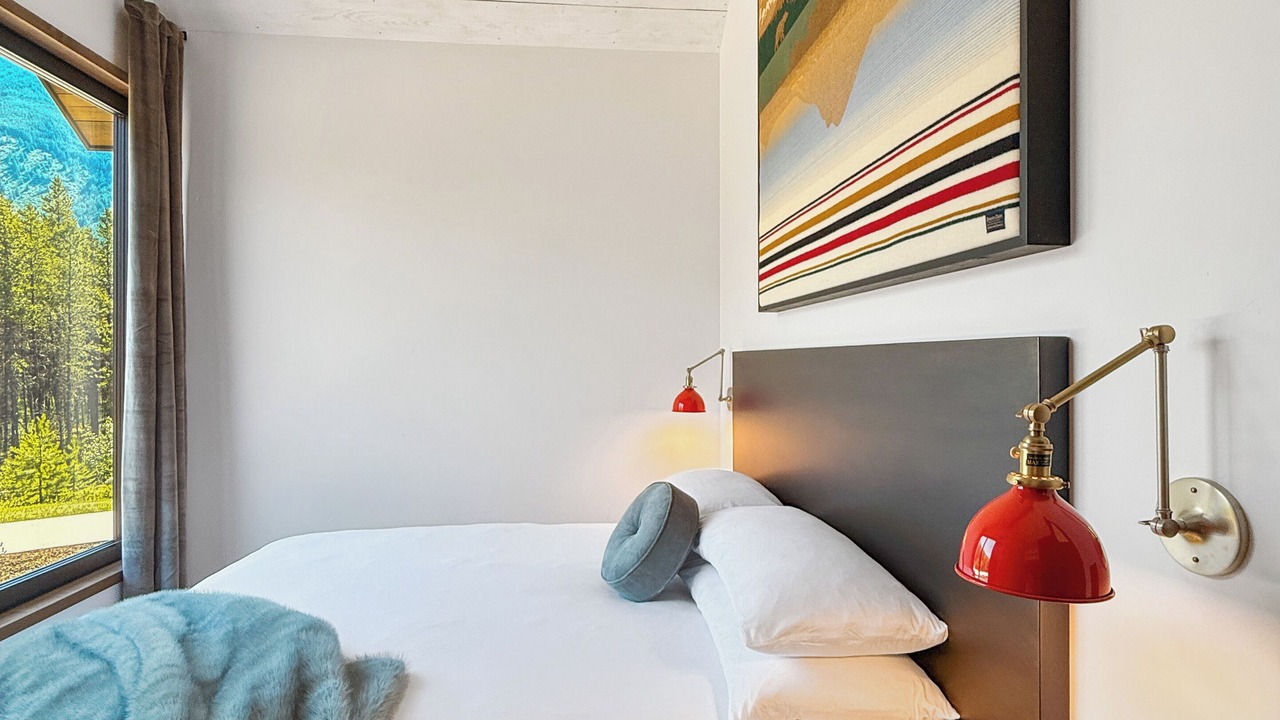 Photo of Bedroom in West Glacier