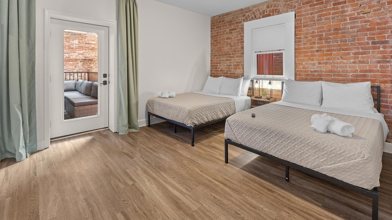 Photo of Bedroom in Lockerbie Square