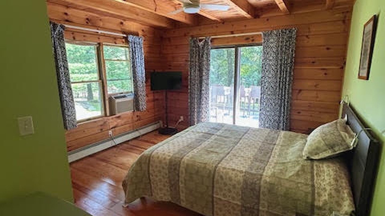 Photo of Bedroom in Lackawaxen