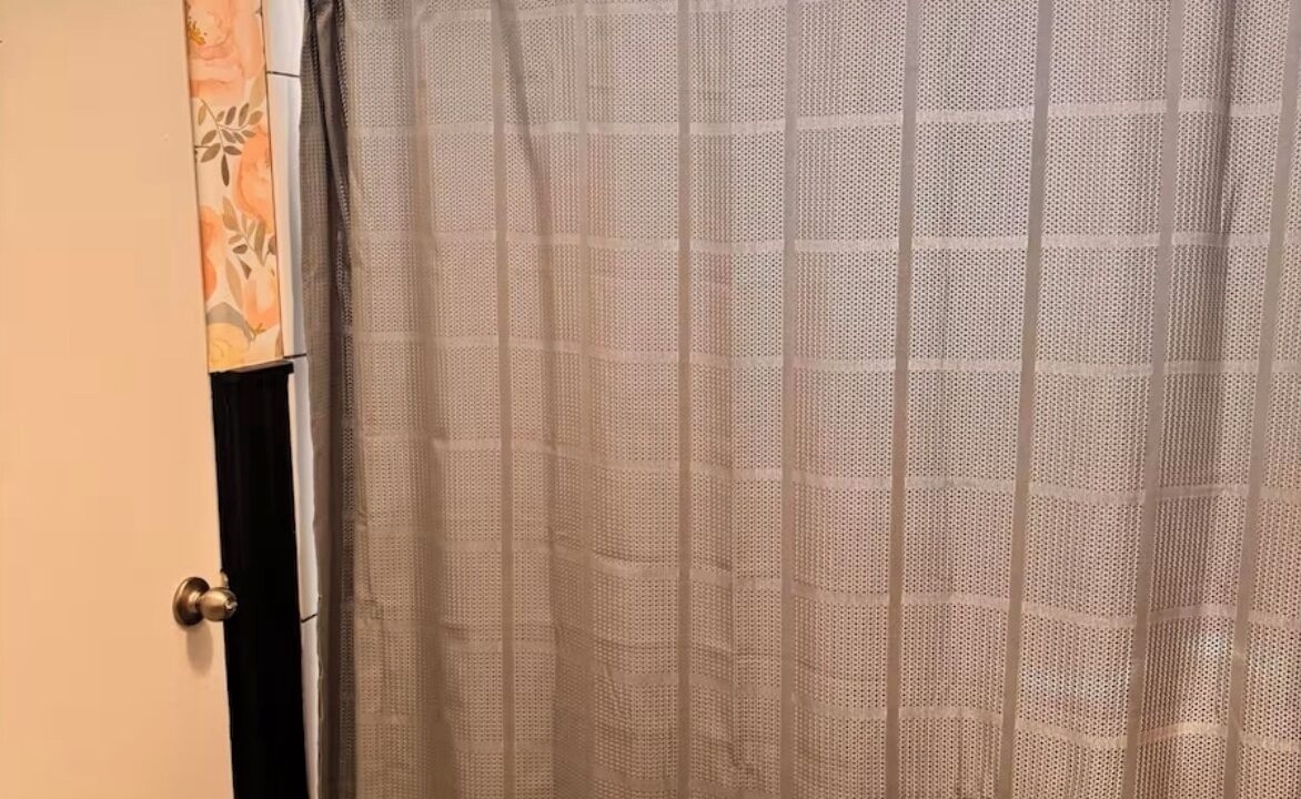 Photo of Bathroom in Magna