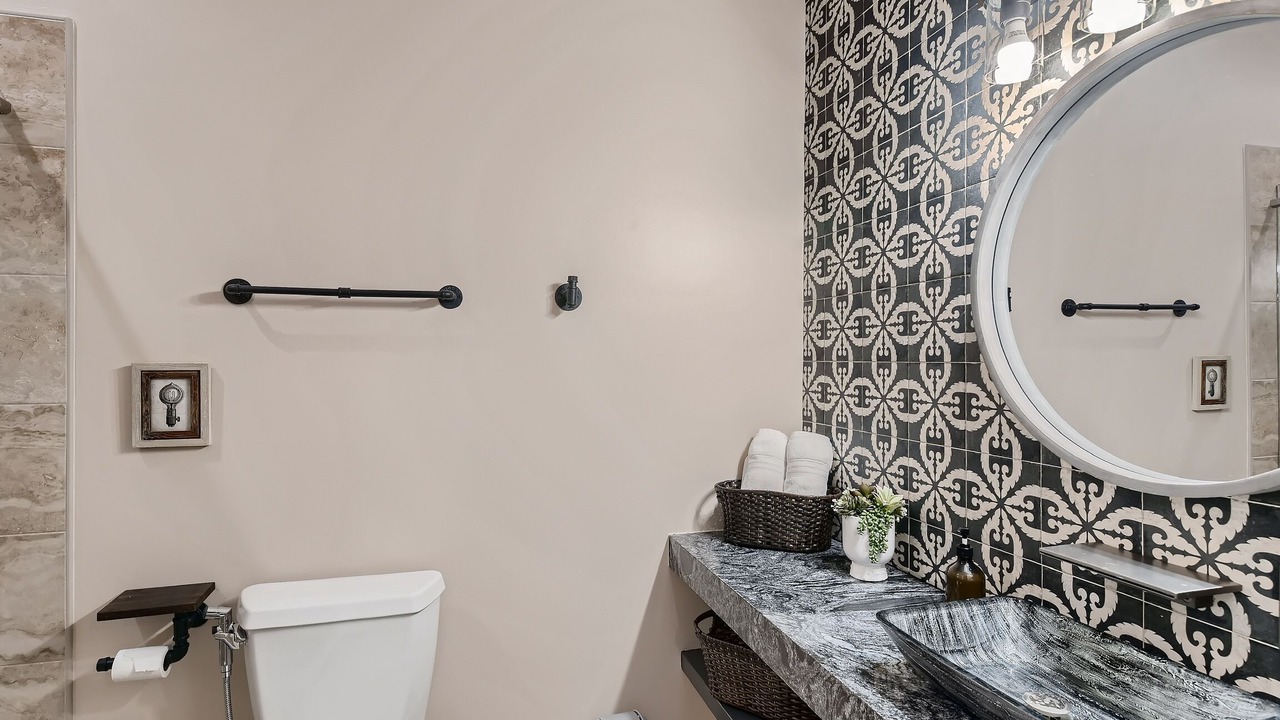 Photo of Bathroom in Spicewood