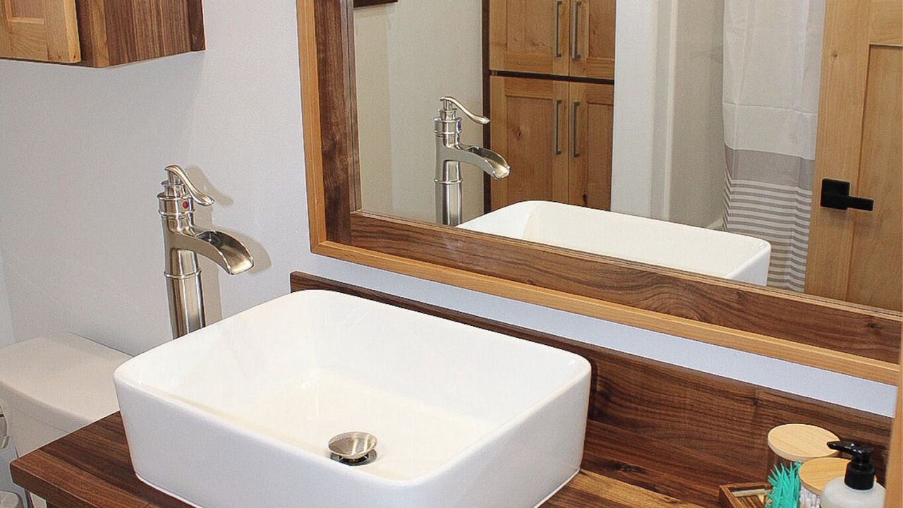Photo of Bathroom in McIntosh County