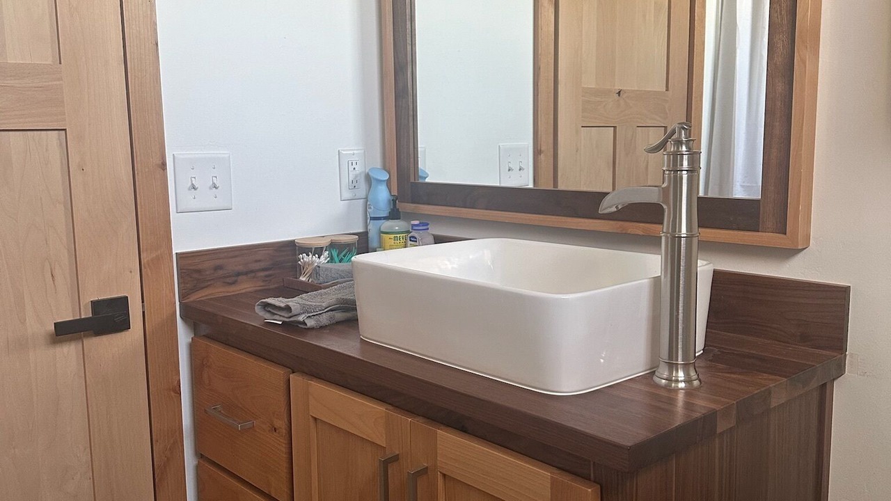 Photo of Bathroom in McIntosh County