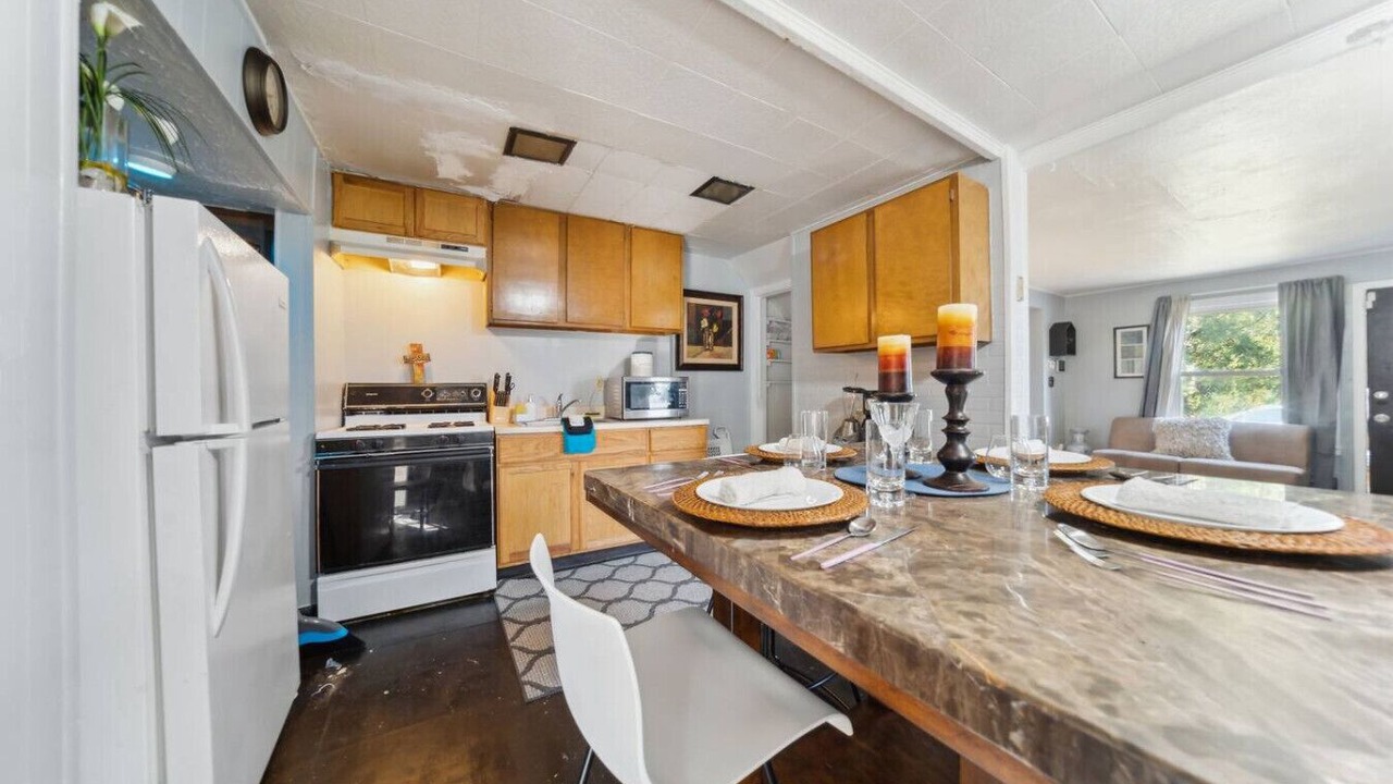 Photo of Kitchen in Euclid