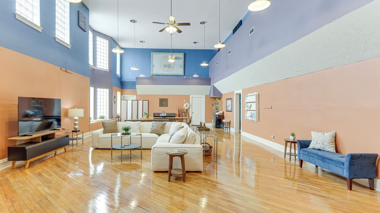Photo of Livingroom in Lancaster