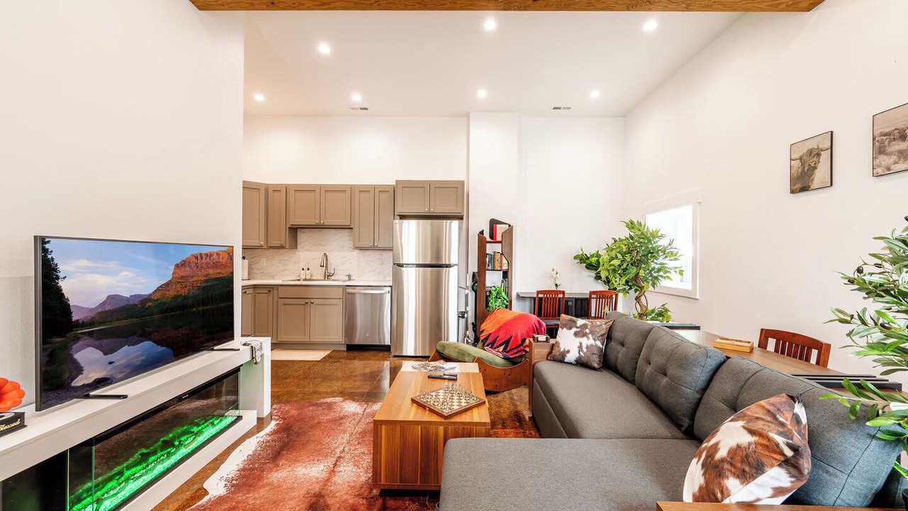 Photo of Livingroom in Sheridan