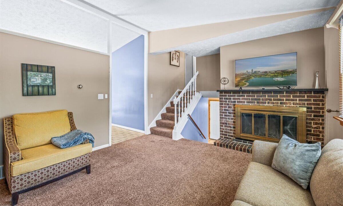 Photo of Livingroom in South Central Omaha