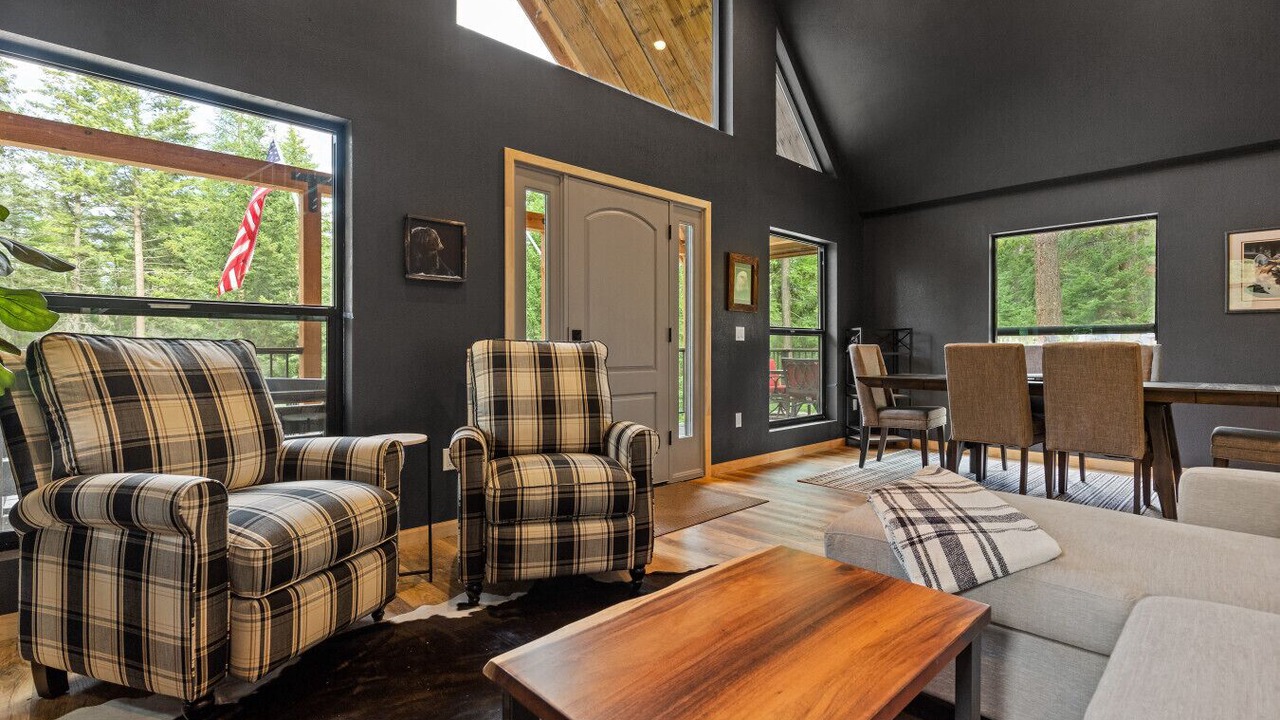 Photo of Livingroom in Lakeside