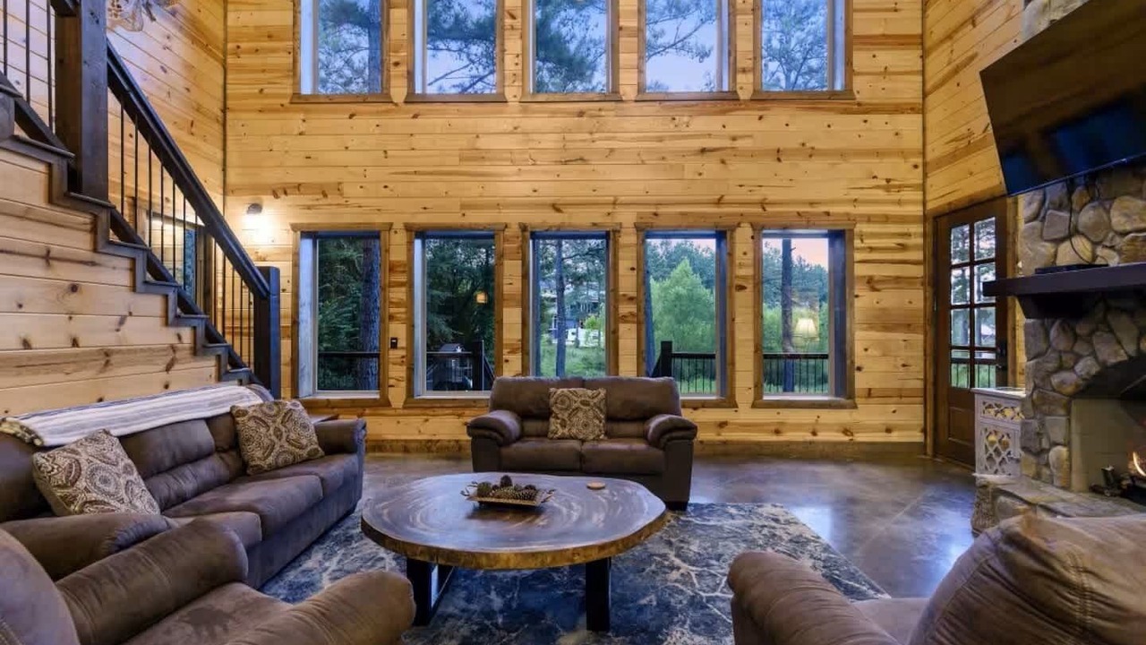 Photo of Livingroom in Hochatown