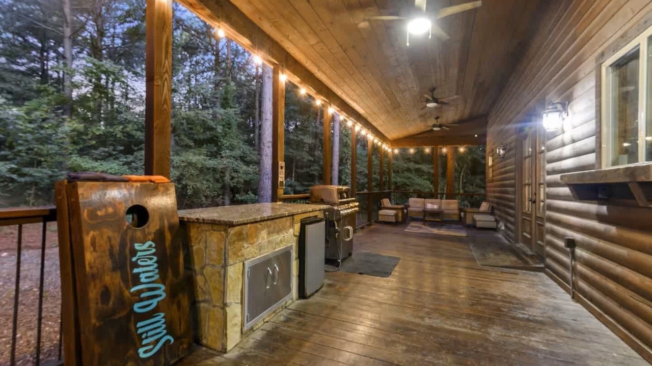 Photo of Patio Balcony in Hochatown
