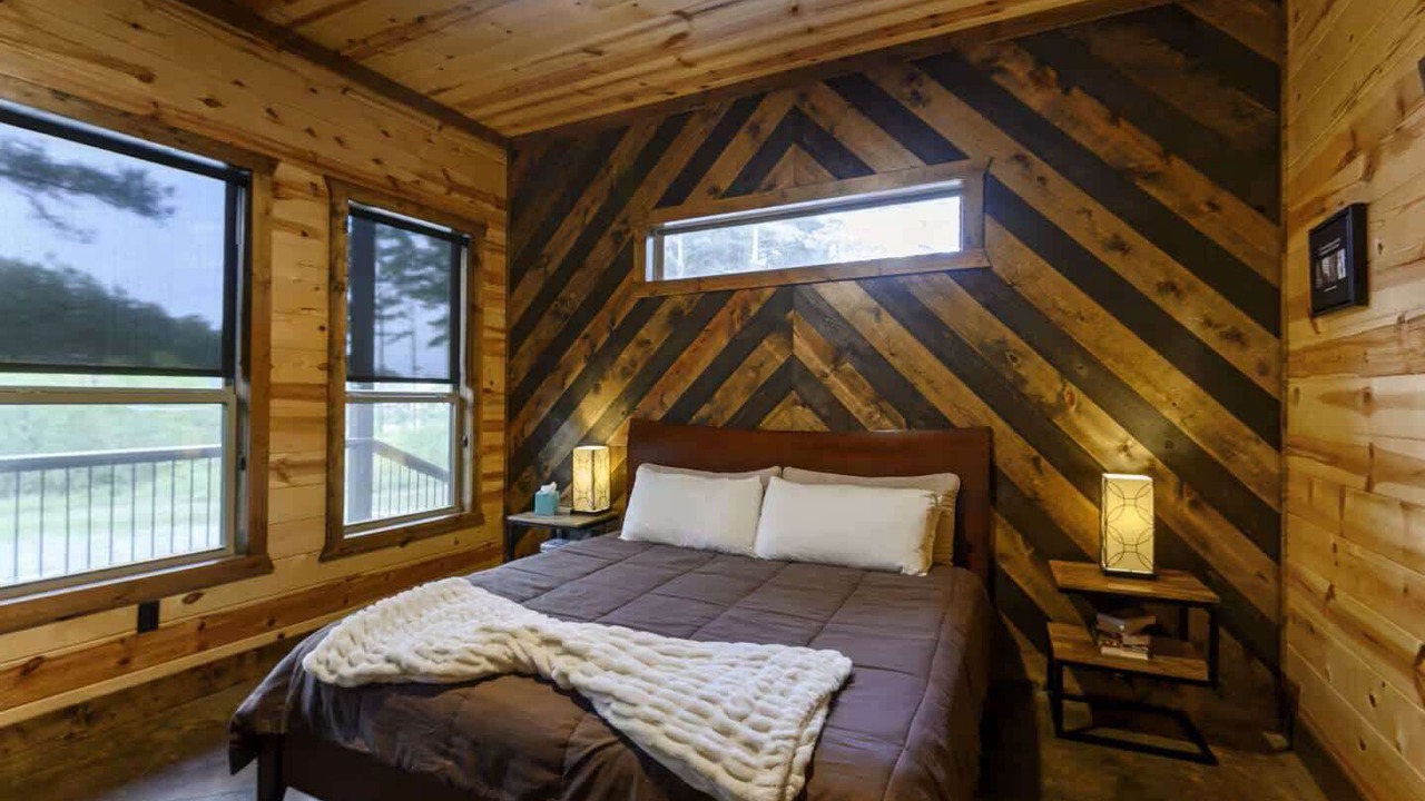 Photo of Bedroom in Hochatown