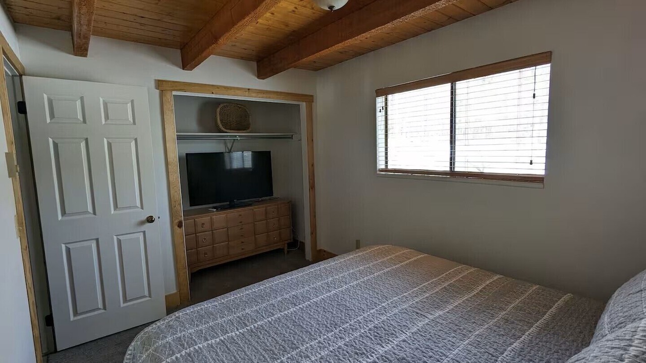 Photo of Bedroom in Star Valley Ranch