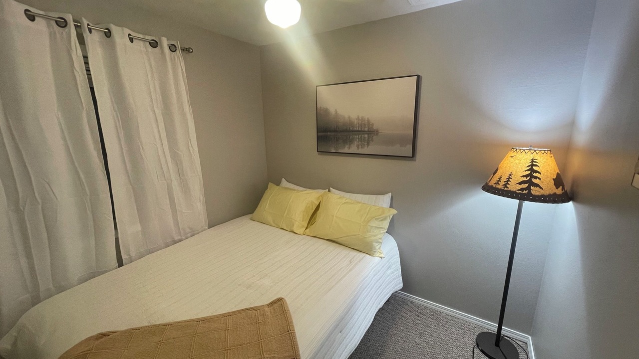 Photo of Bedroom in Spirit Lake