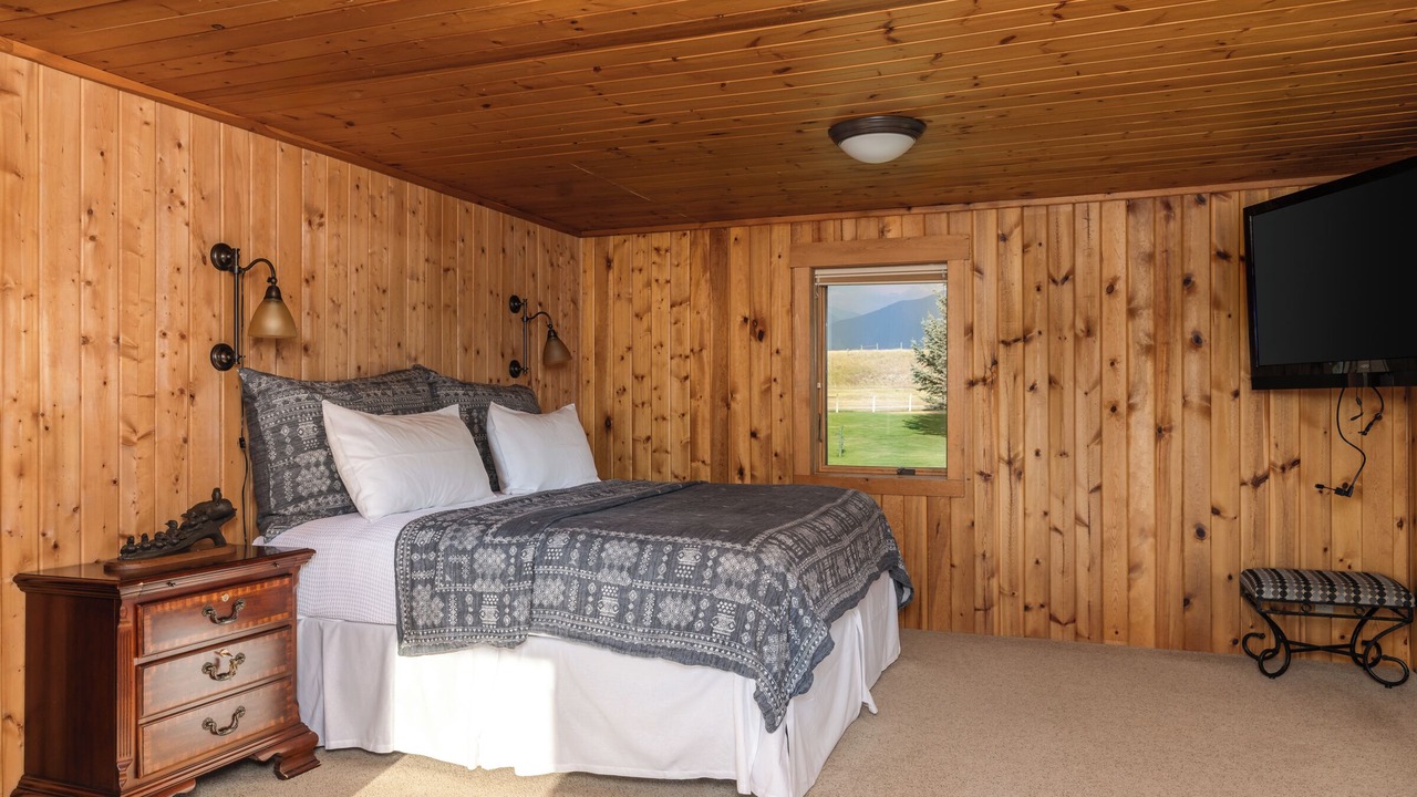 Photo of Bedroom in Ennis