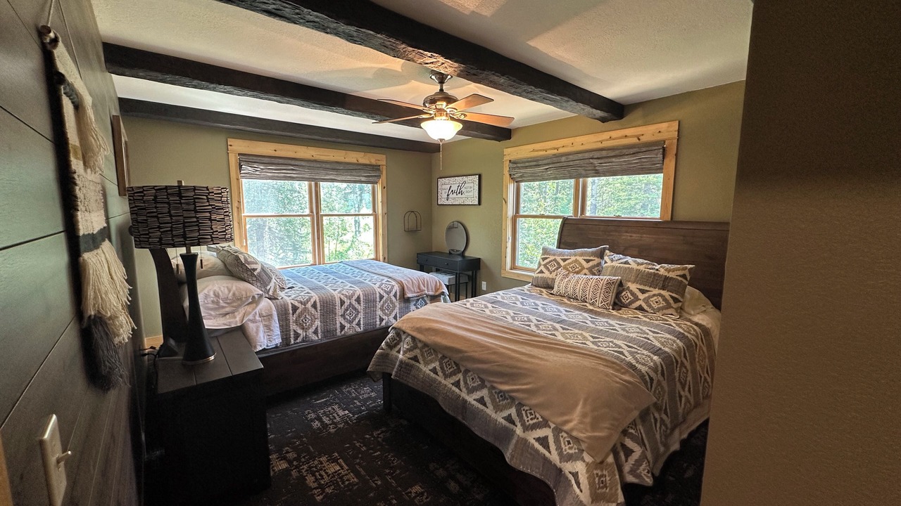 Photo of Bedroom in Lead
