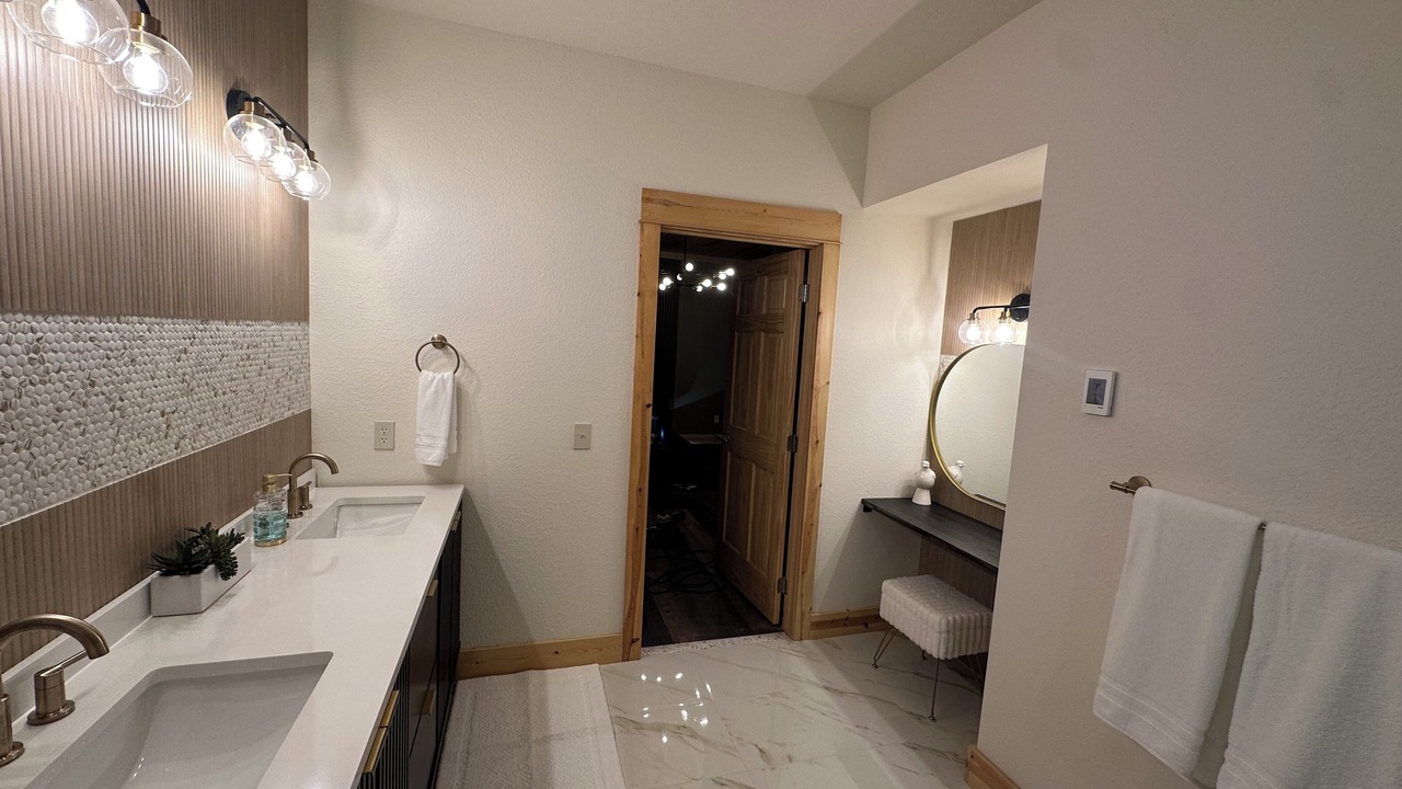 Photo of Bathroom in Lead
