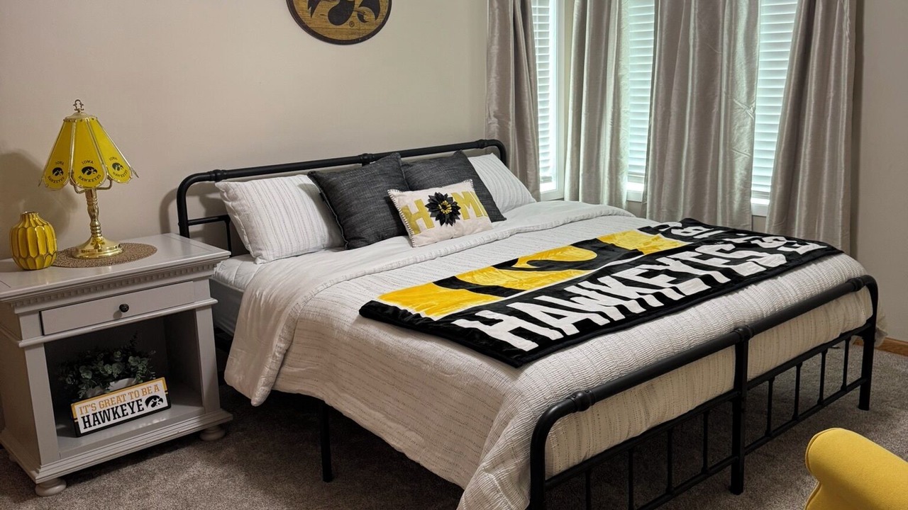 Photo of Bedroom in University Heights