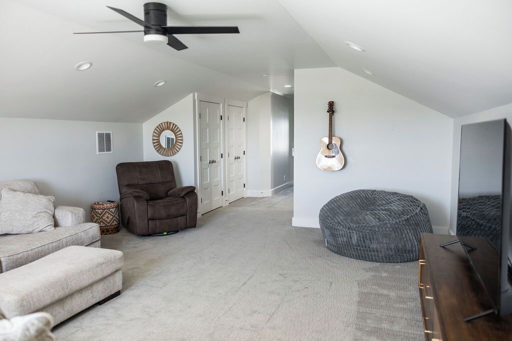 Photo of Livingroom in Heyburn