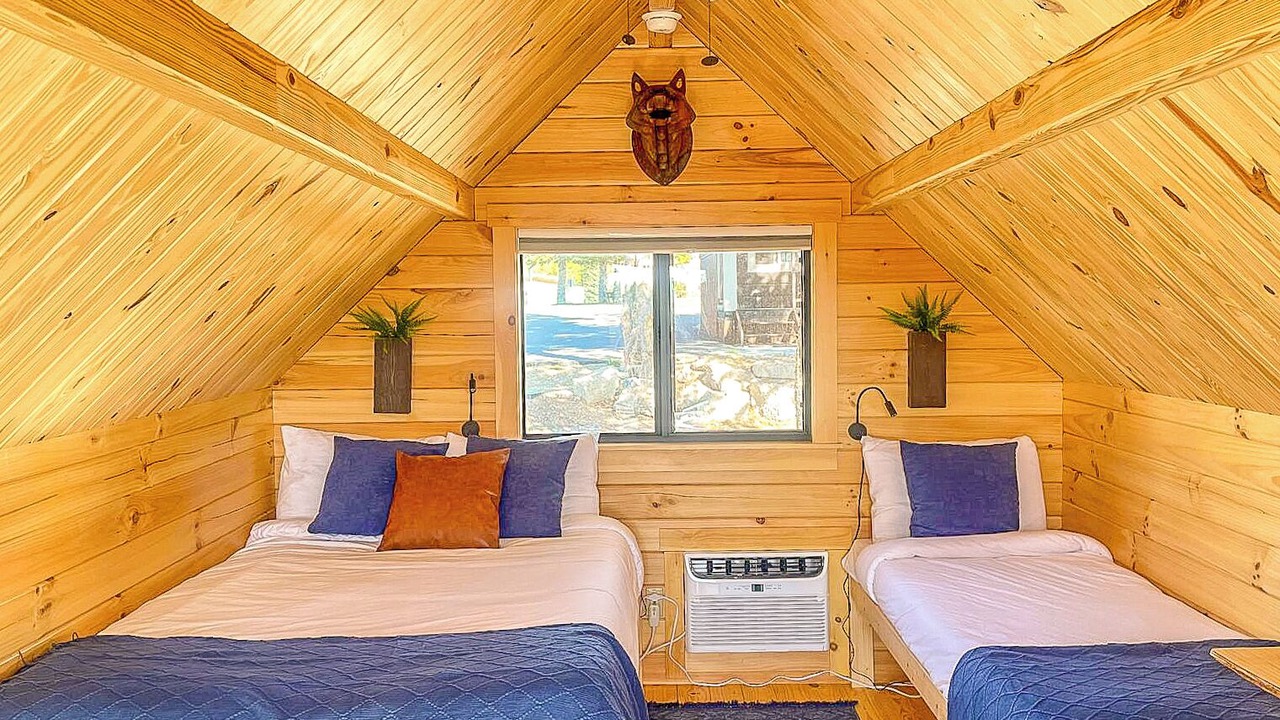 Photo of Bedroom in Island Park