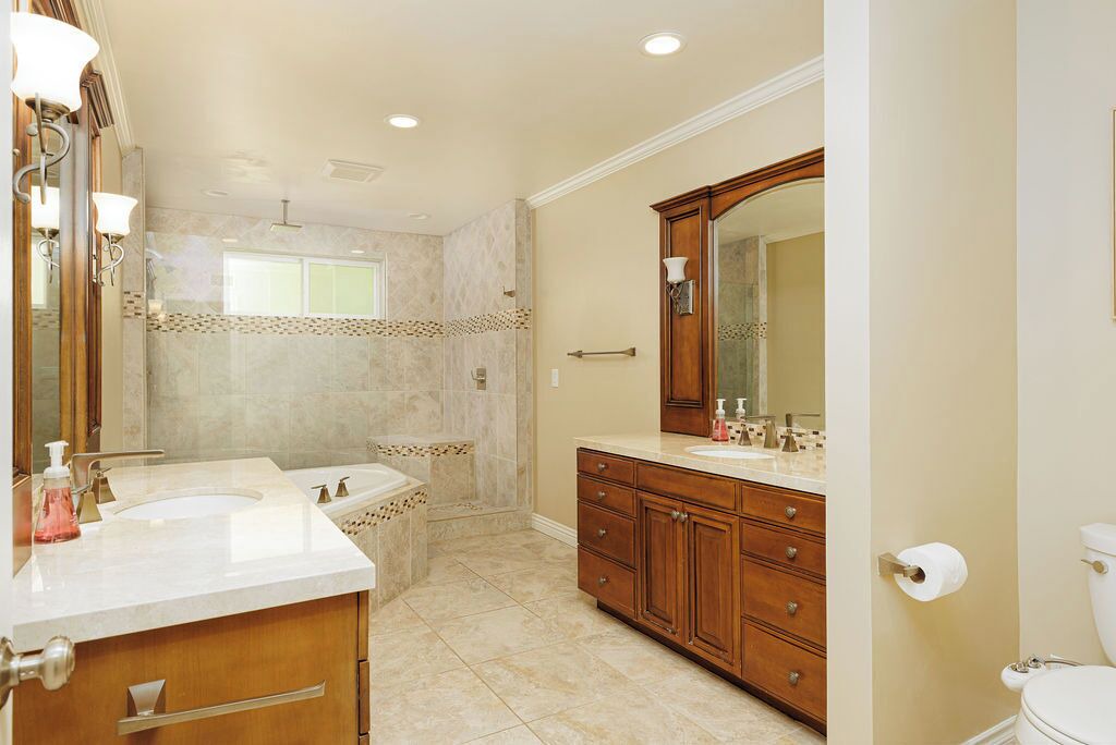 Photo of Bathroom in Granada Hills North