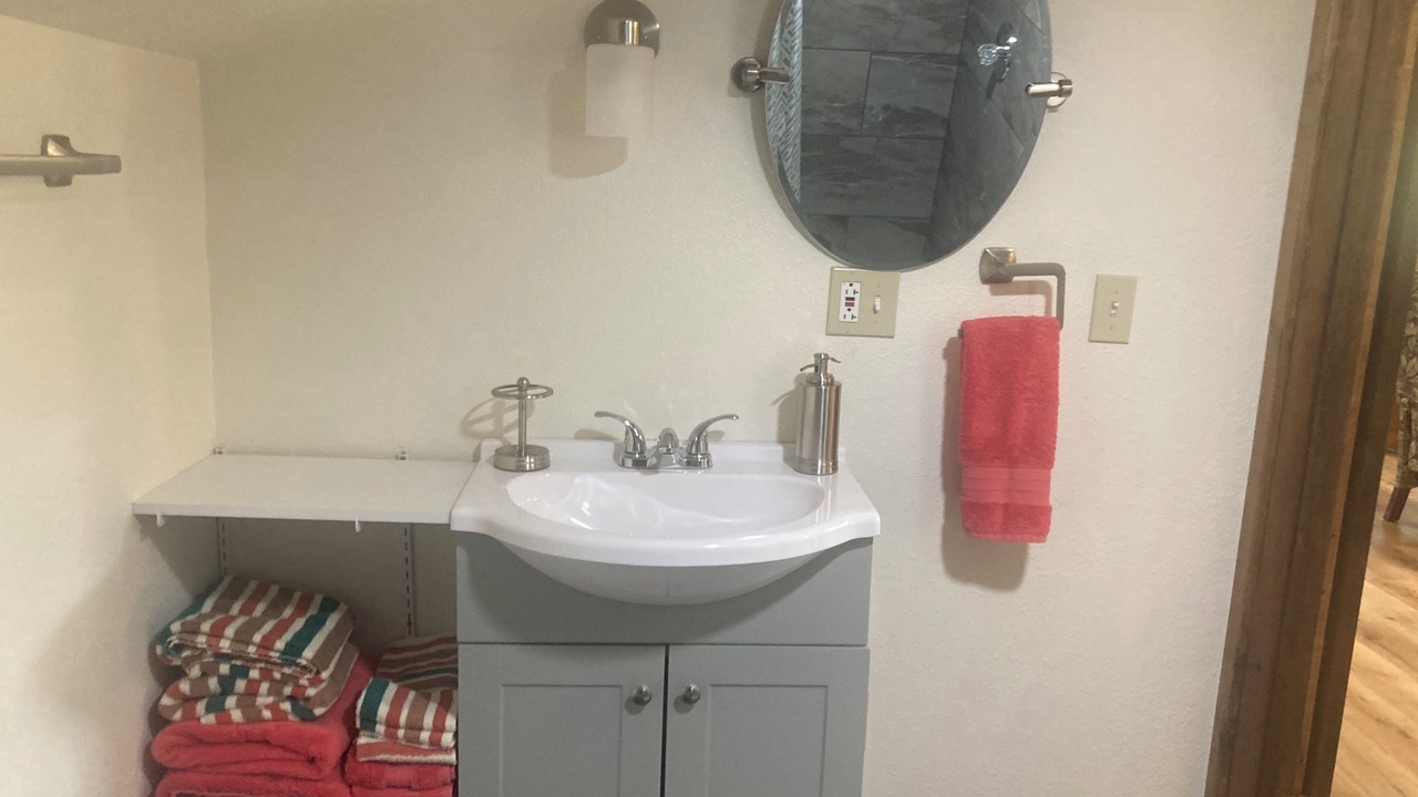 Photo of Bathroom in Thermopolis
