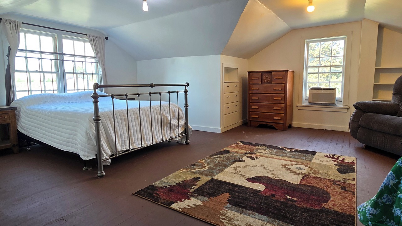 Photo of Bedroom in Cowley