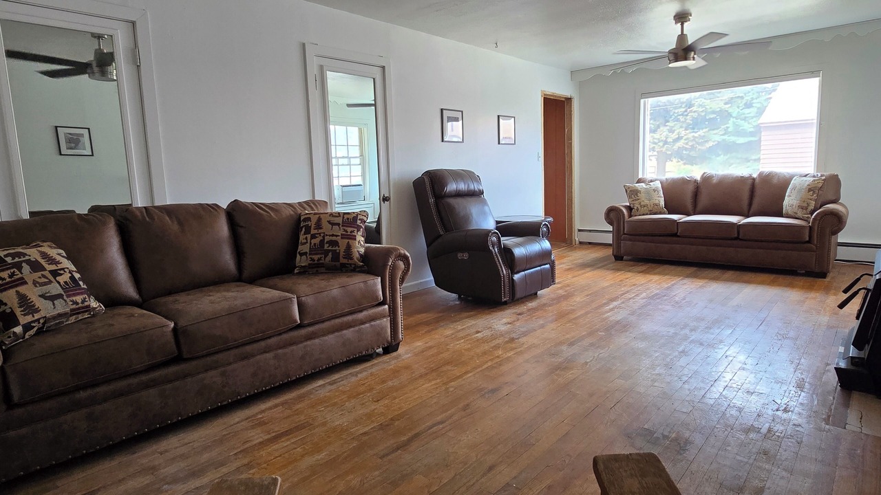 Photo of Livingroom in Cowley