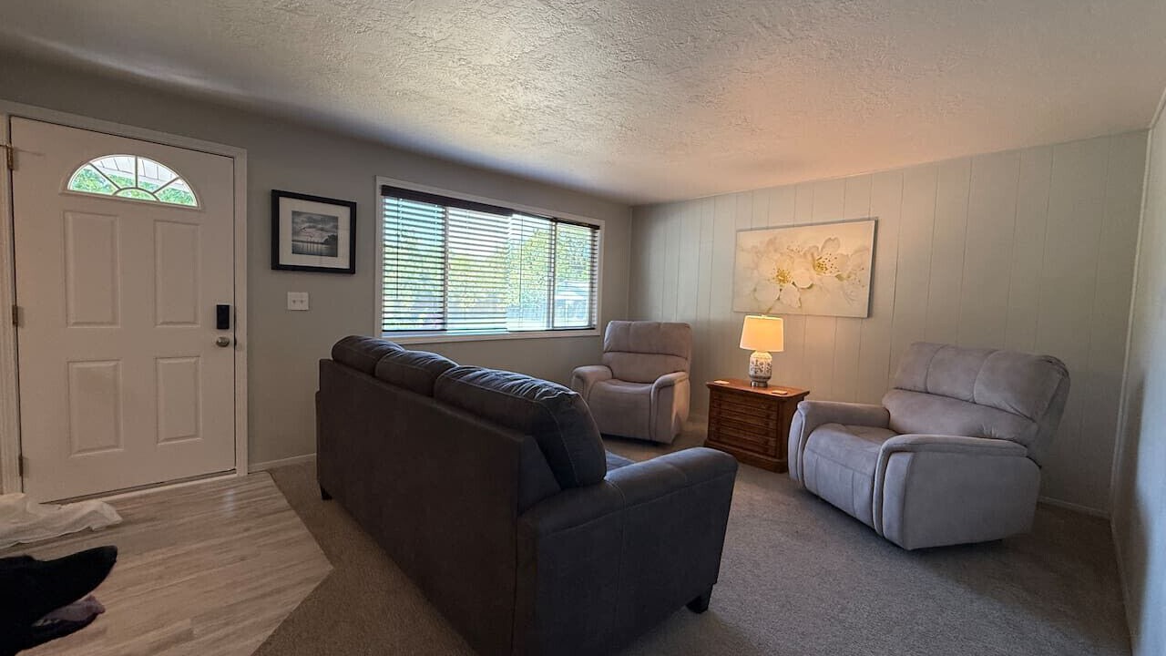 Photo of Livingroom in Southwest Ada County Alliance