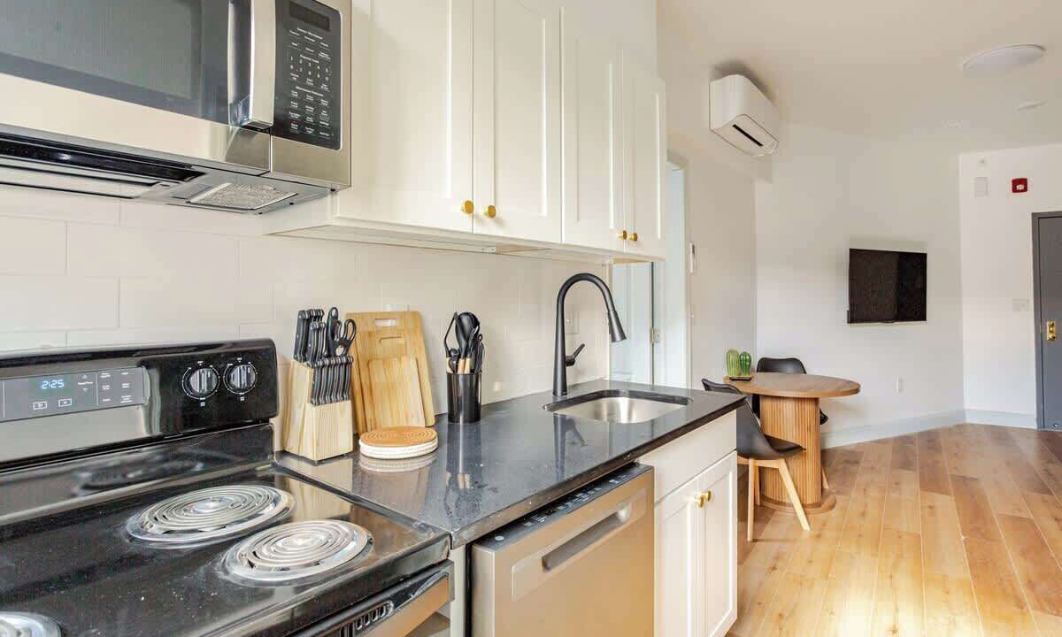 Photo of Kitchen in West Poplar