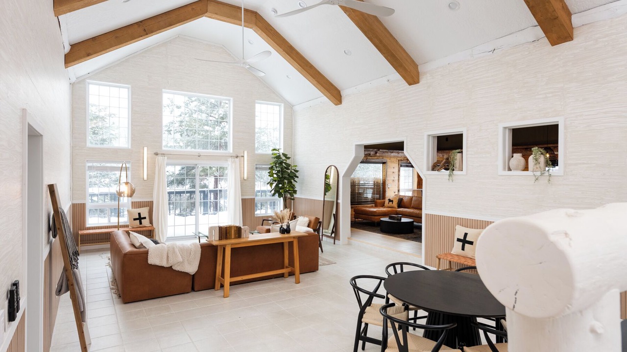 Photo of Livingroom in Lowman