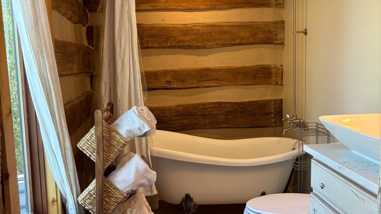 Photo of Bathroom in Alpine Northwest