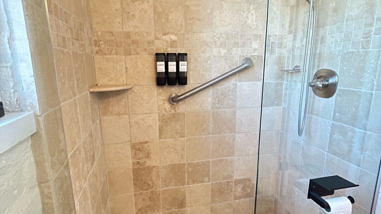Photo of Bathroom in Coronado Foothills Estates