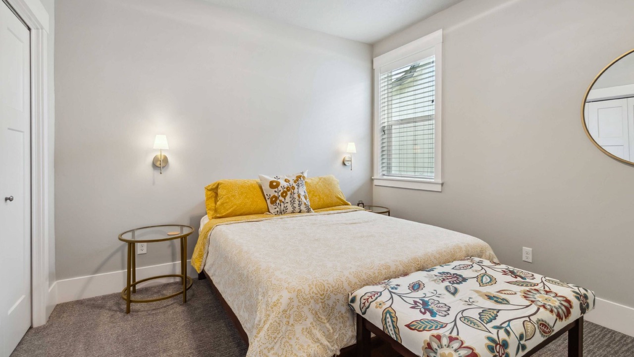 Photo of Bedroom in Eagle