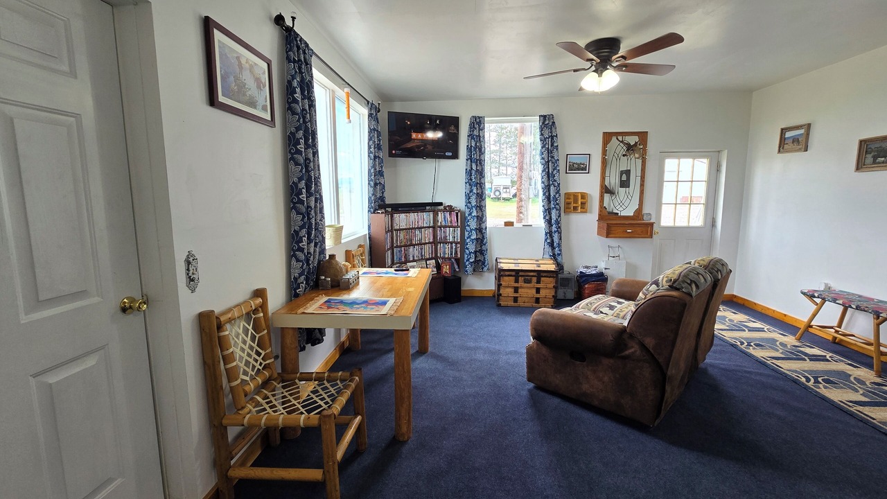 Photo of Livingroom in Powell