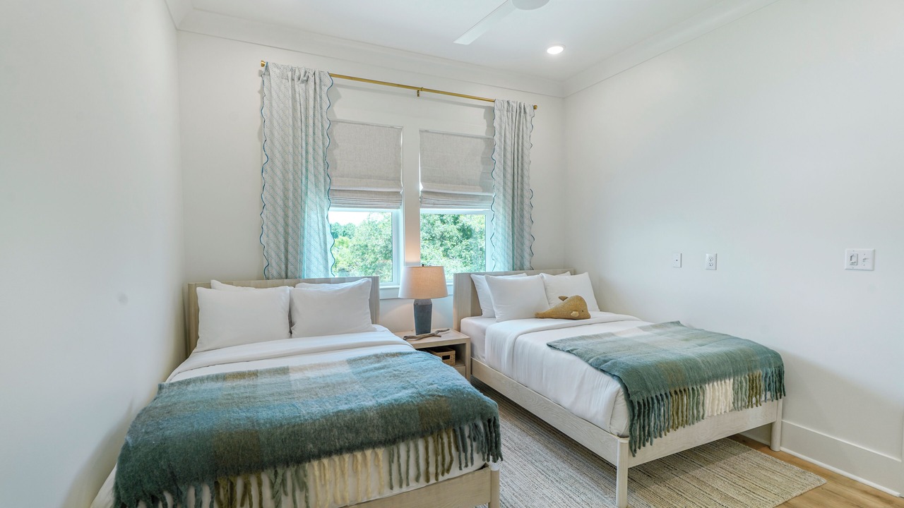 Photo of Bedroom in Henderson Point