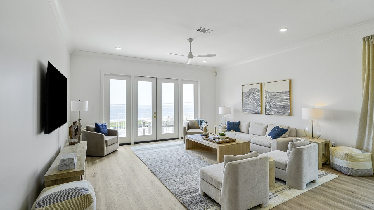 Photo of Livingroom in Henderson Point