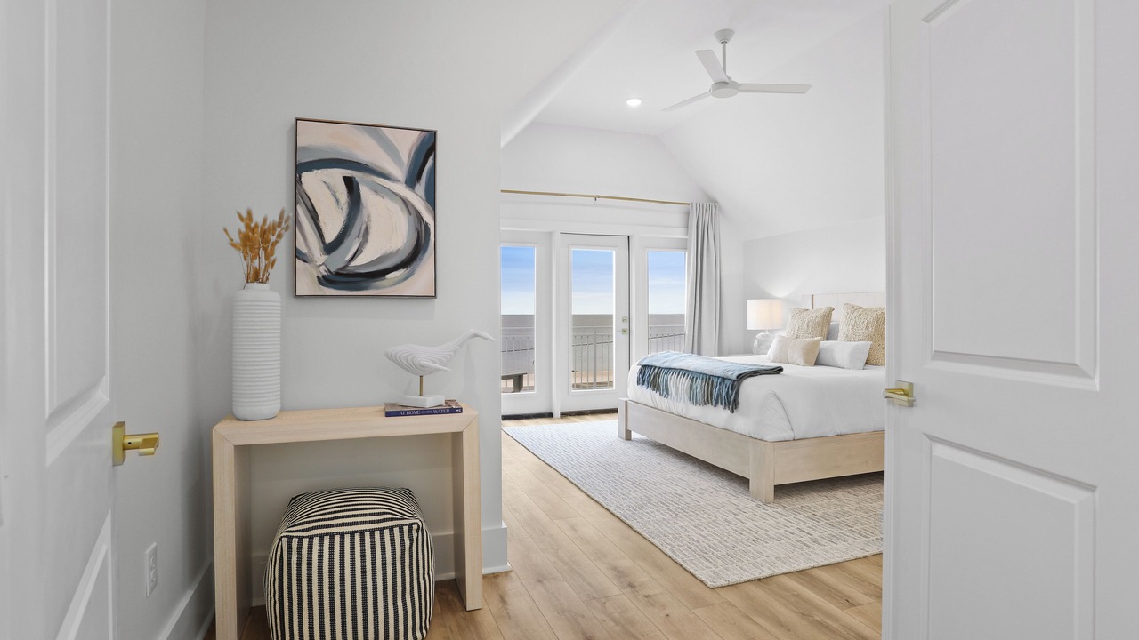 Photo of Bedroom in Henderson Point