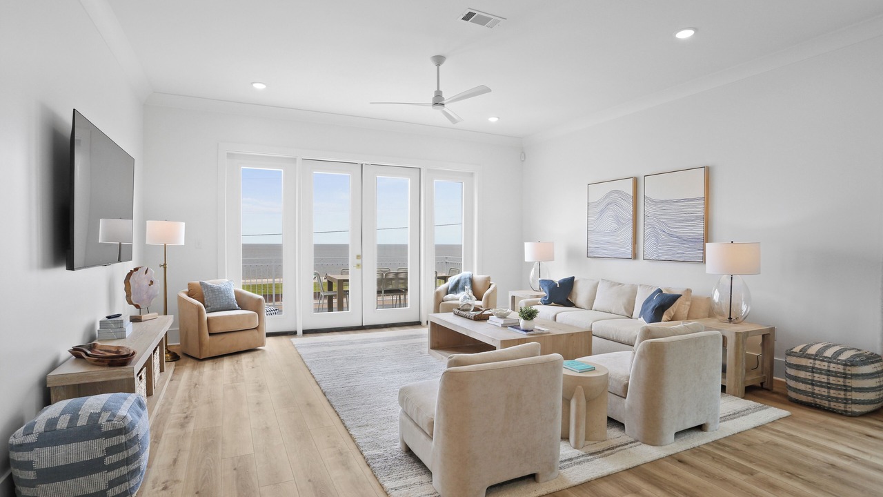 Photo of Livingroom in Henderson Point