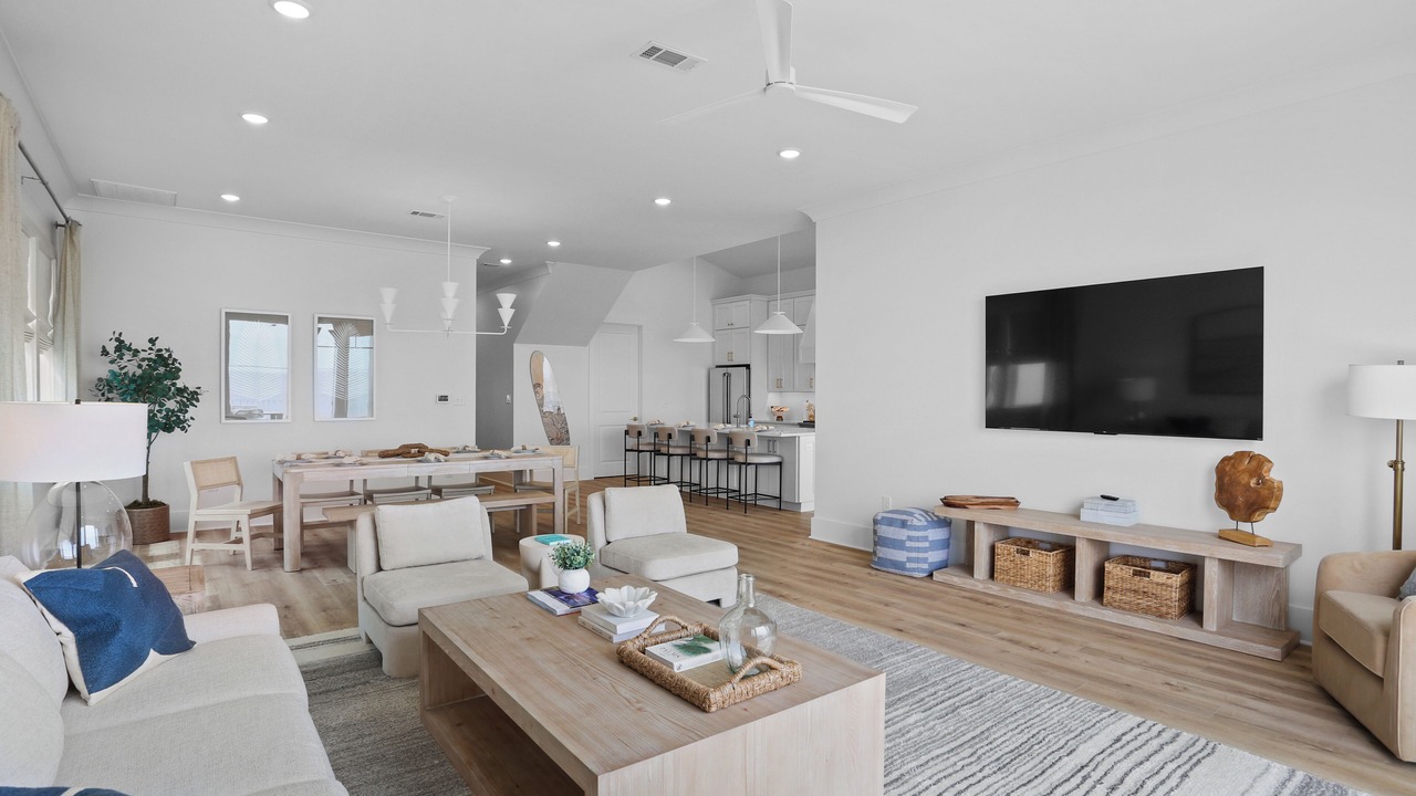 Photo of Livingroom in Henderson Point