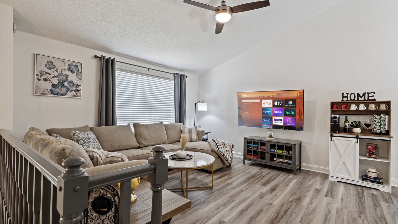 Photo of Livingroom in Pineville
