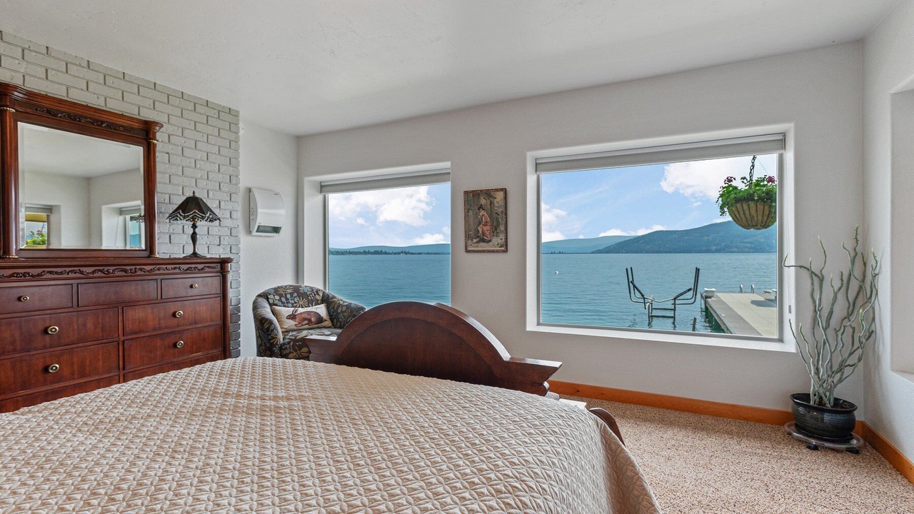 Photo of Bedroom in Sandpoint