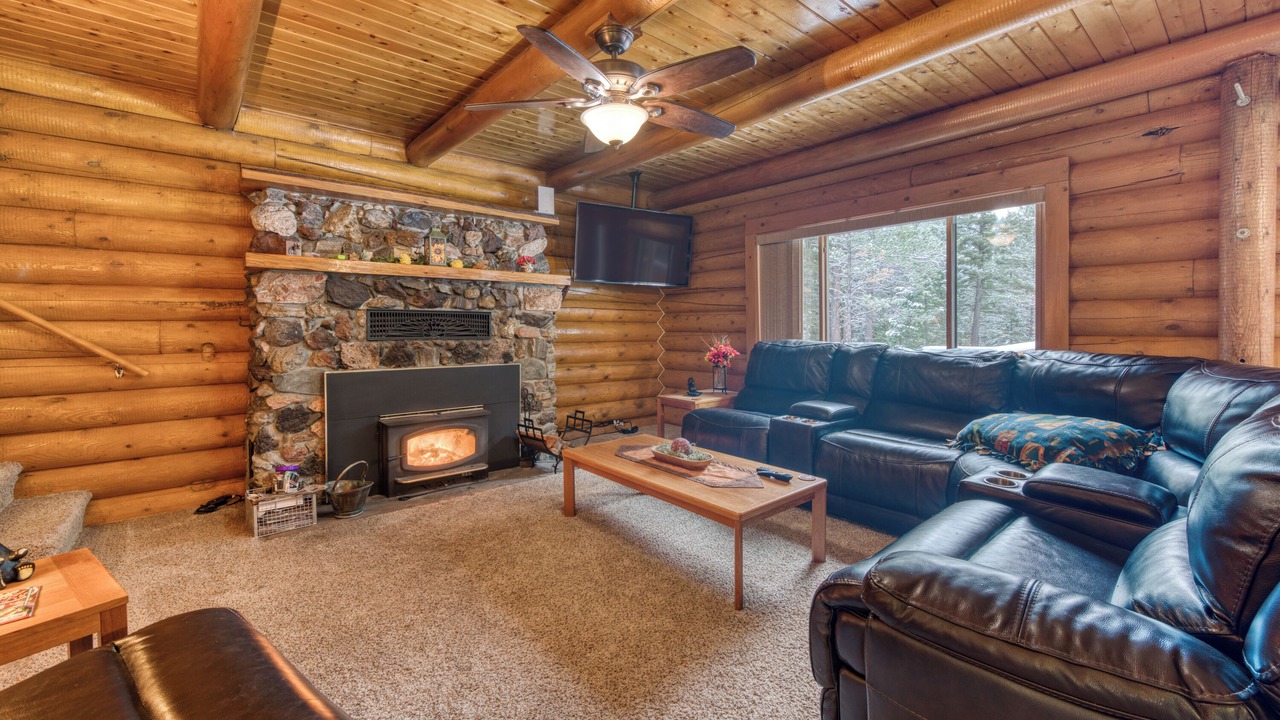 Photo of Livingroom in Darby