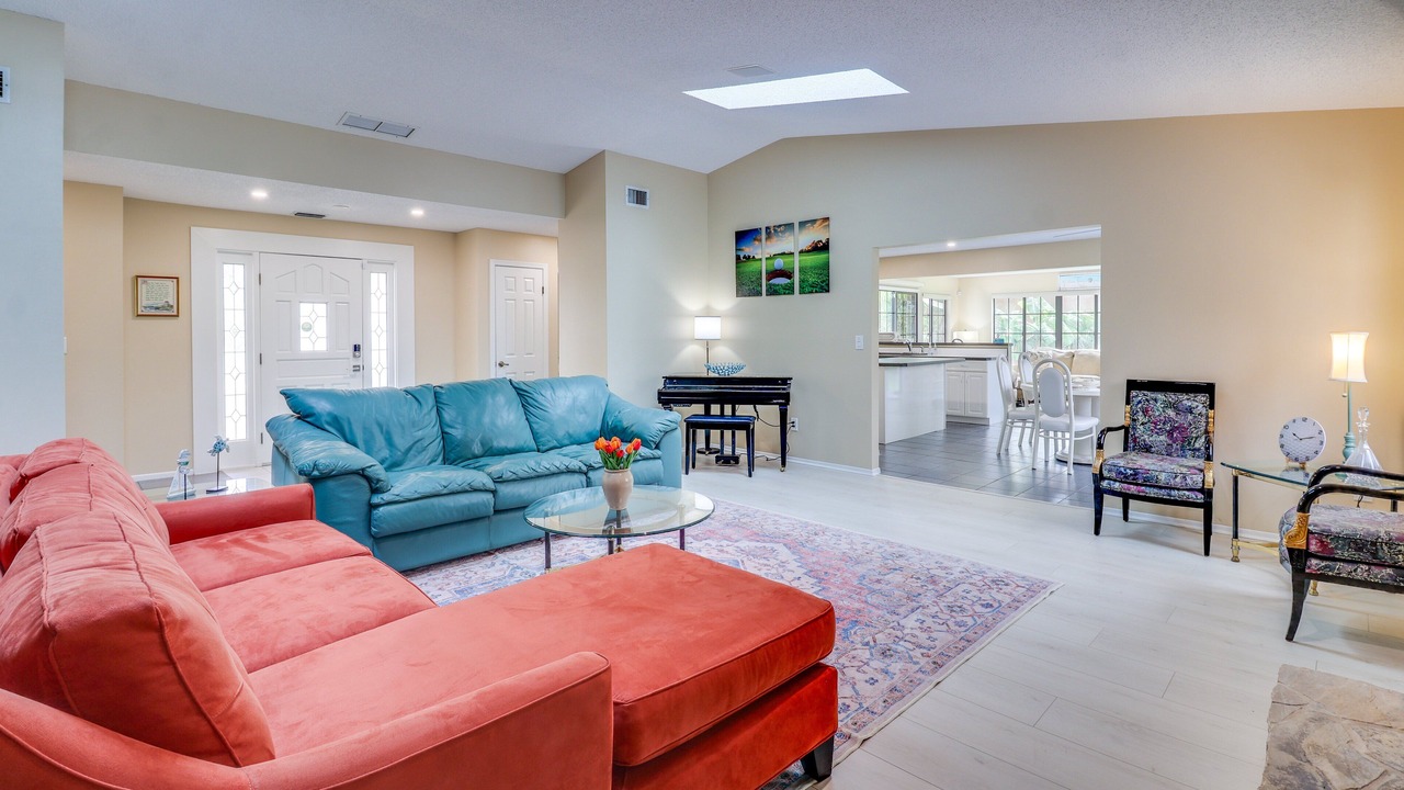 Photo of Livingroom in New Smyrna Beach