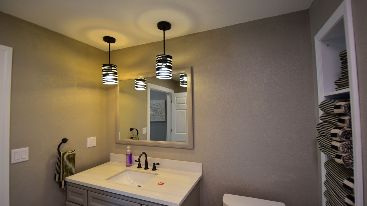Photo of Bathroom in Iowa Falls